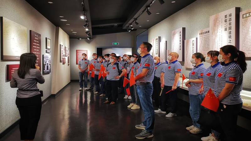 重溫崢嶸歲月，感悟紅色初心 ——瀘天化弘旭黨委開(kāi)展“學(xué)黨史 感黨恩 跟黨走” 主題黨日活動(dòng)(圖3)