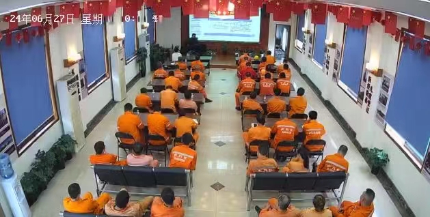 弘旭公司采取“主會(huì)場(chǎng)+分會(huì)場(chǎng)”形式集中培訓(xùn) 特殊作業(yè)監(jiān)護(hù)知識(shí)(圖1) 弘旭公司采取“主會(huì)場(chǎng)+分會(huì)場(chǎng)”形式集中培訓(xùn) 特殊作業(yè)監(jiān)護(hù)知識(shí)(圖1)