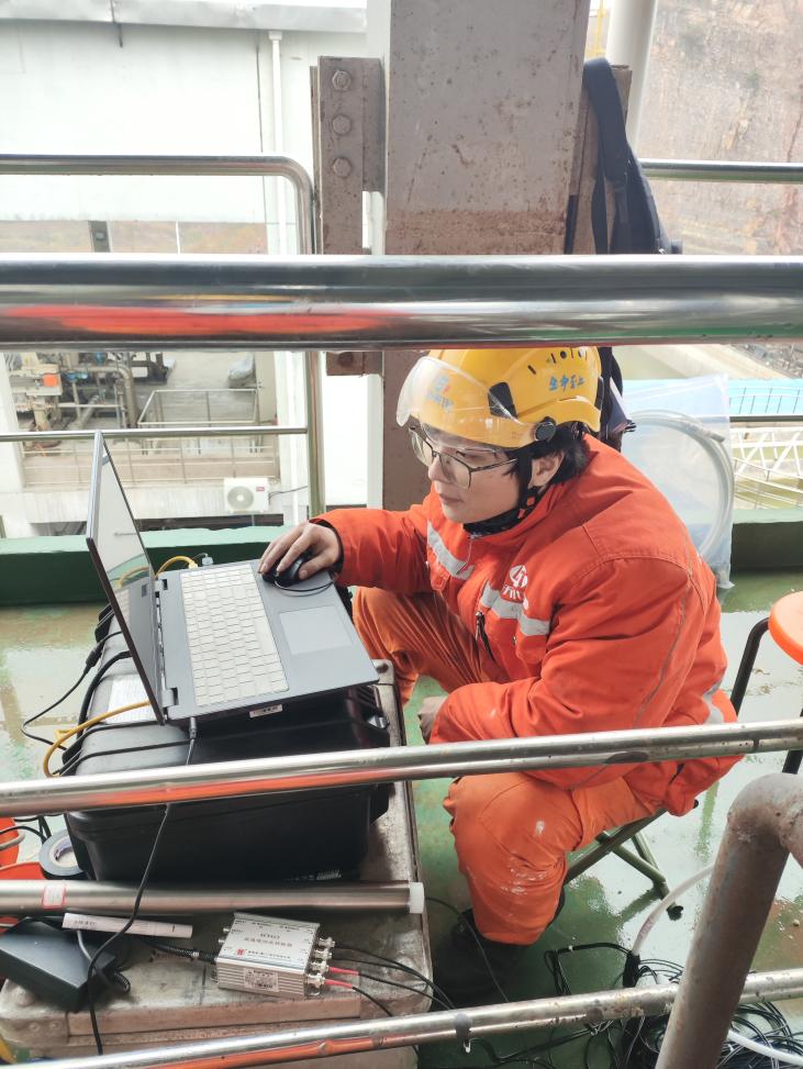 四川瀘天化精正公司完成貴州鵬昇集團紙業(yè)有限責(zé)任公司 渦流檢測項目(圖1) 四川瀘天化精正公司完成貴州鵬昇集團紙業(yè)有限責(zé)任公司 渦流檢測項目(圖1)