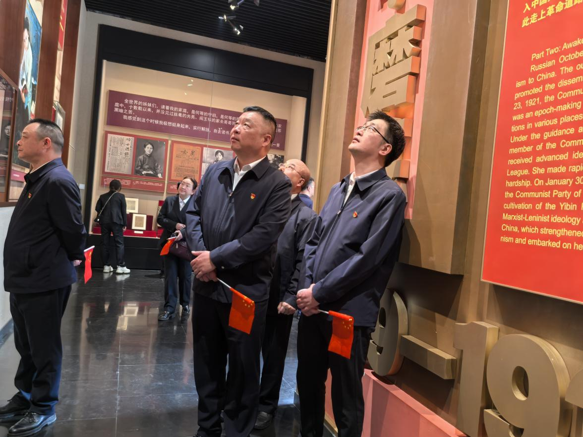 弘旭公司黨委開展主題黨日活動(dòng)(圖2) 弘旭公司黨委開展主題黨日活動(dòng)(圖2)