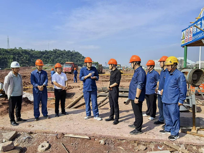 傅利才、郭春建到化工園區(qū)項目現(xiàn)場開展節(jié)前安全檢查(圖3)