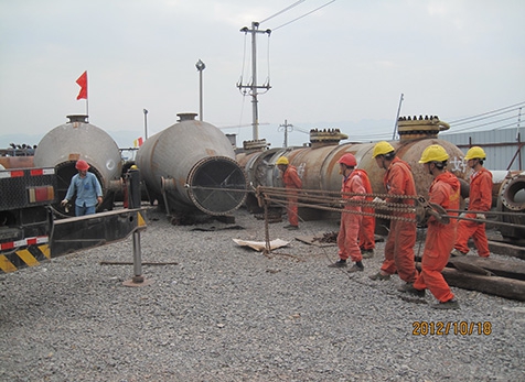 齊心協(xié)力，換熱器管束抽芯